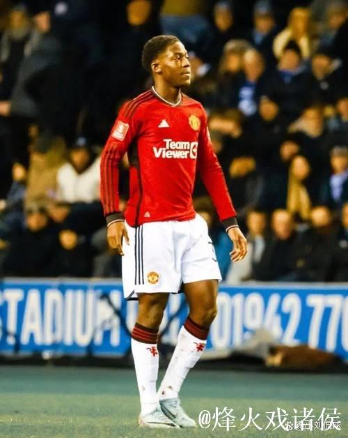 那不勒斯再出手 冬窗瞄准梅努 球员主动寻求转会